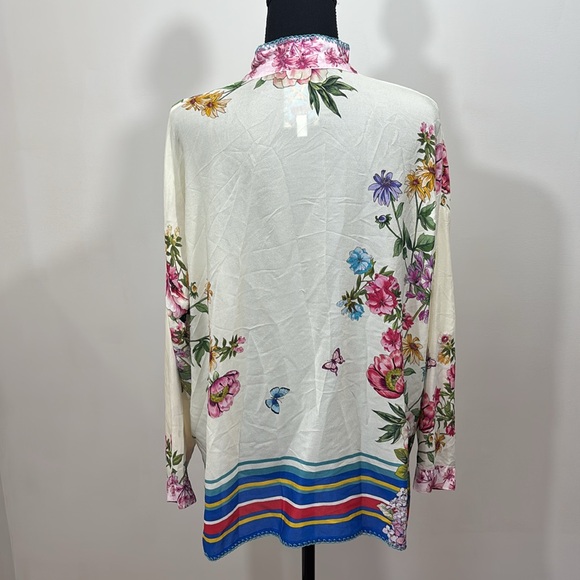 Johnny Was Wilton Silk Button Down Blouse Women’s size Medium - Picture 9 of 9